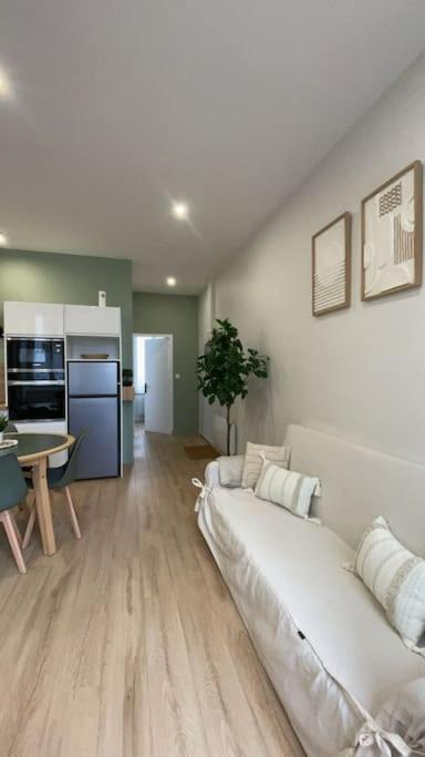 Joli Appartement Avec Parking - Proche Centre Ville Chartres Exteriér fotografie